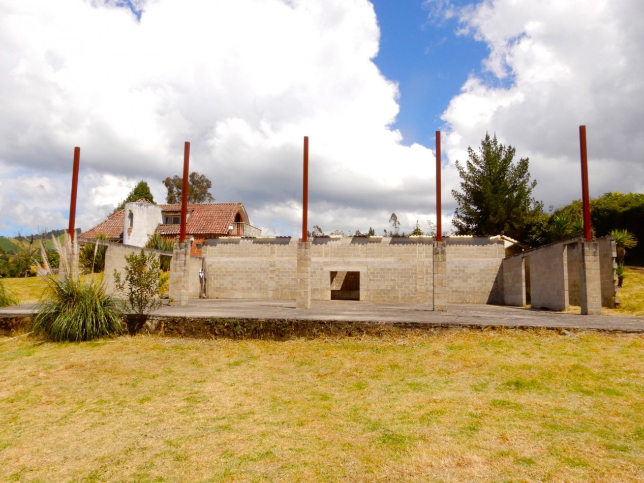 Casa en Venta La Calera Vereda Buenos Aires rodeada de jardines