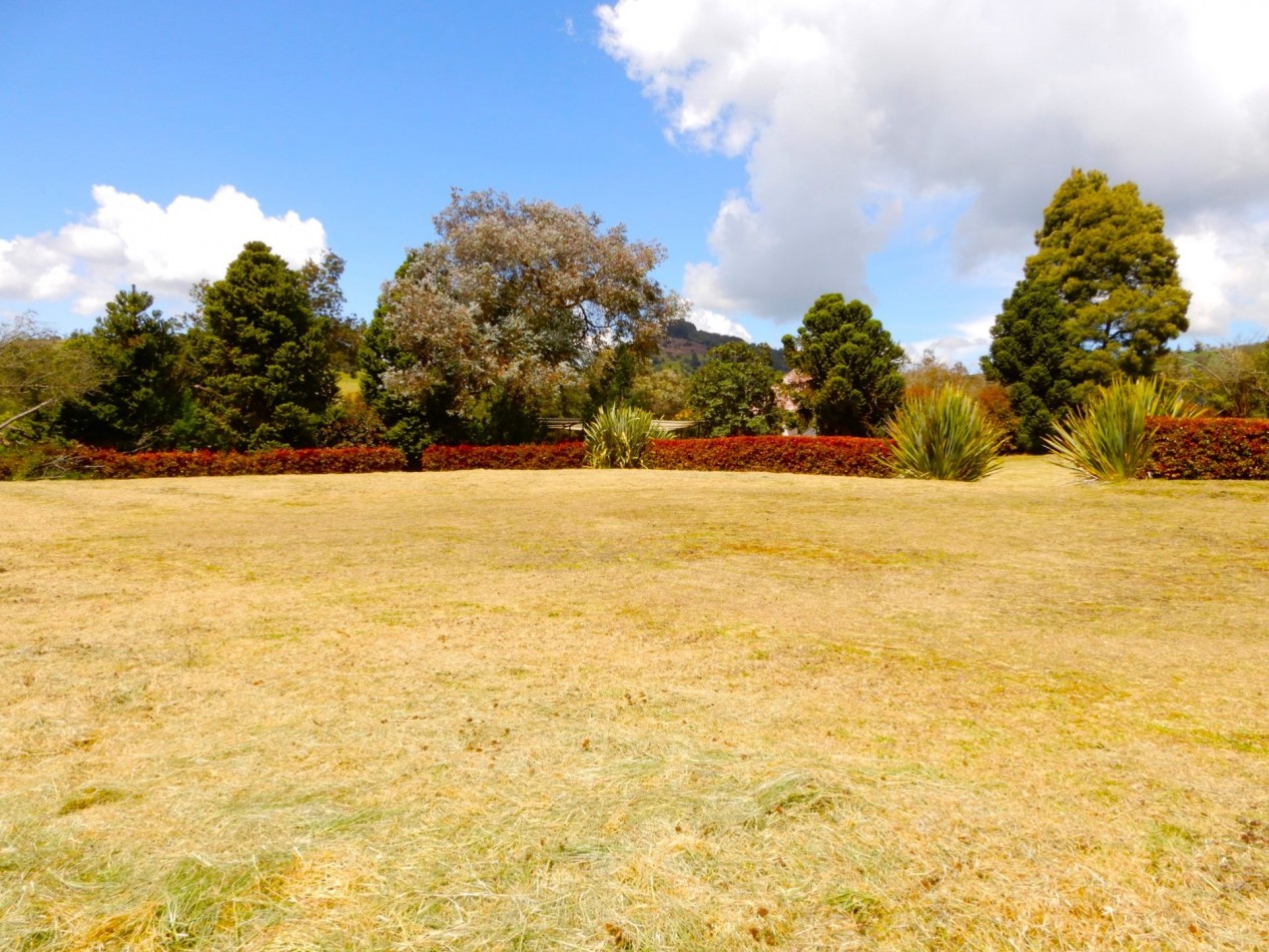 Casa en Venta La Calera Vereda Buenos Aires rodeada de jardines