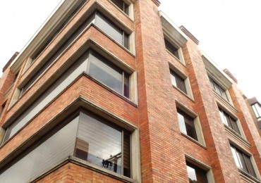 Apartamento en Venta Chico Navarra Exterior 4 Alcobas, 4 parqueaderos.