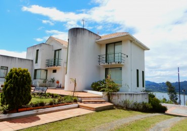 Casa en Venta Municipio Sesquile frente a Embalse de Tomine