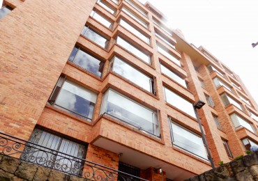 Apartamento en Venta Rosales Bajo con 2 Alcobas y 2 Parqueaderos.