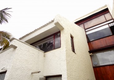 Casa en Venta La Floresta 4 Alcobas y 2 Parqueaderos